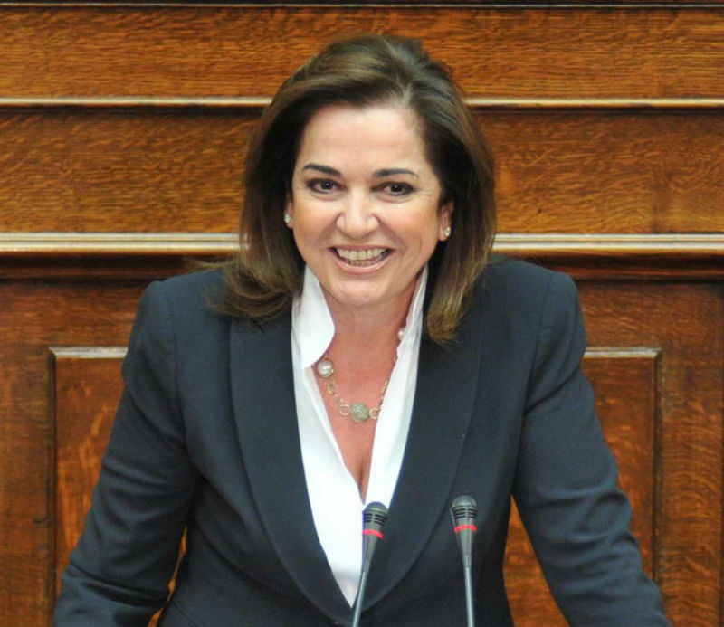 Bakoyannis: Name package, not partial solution